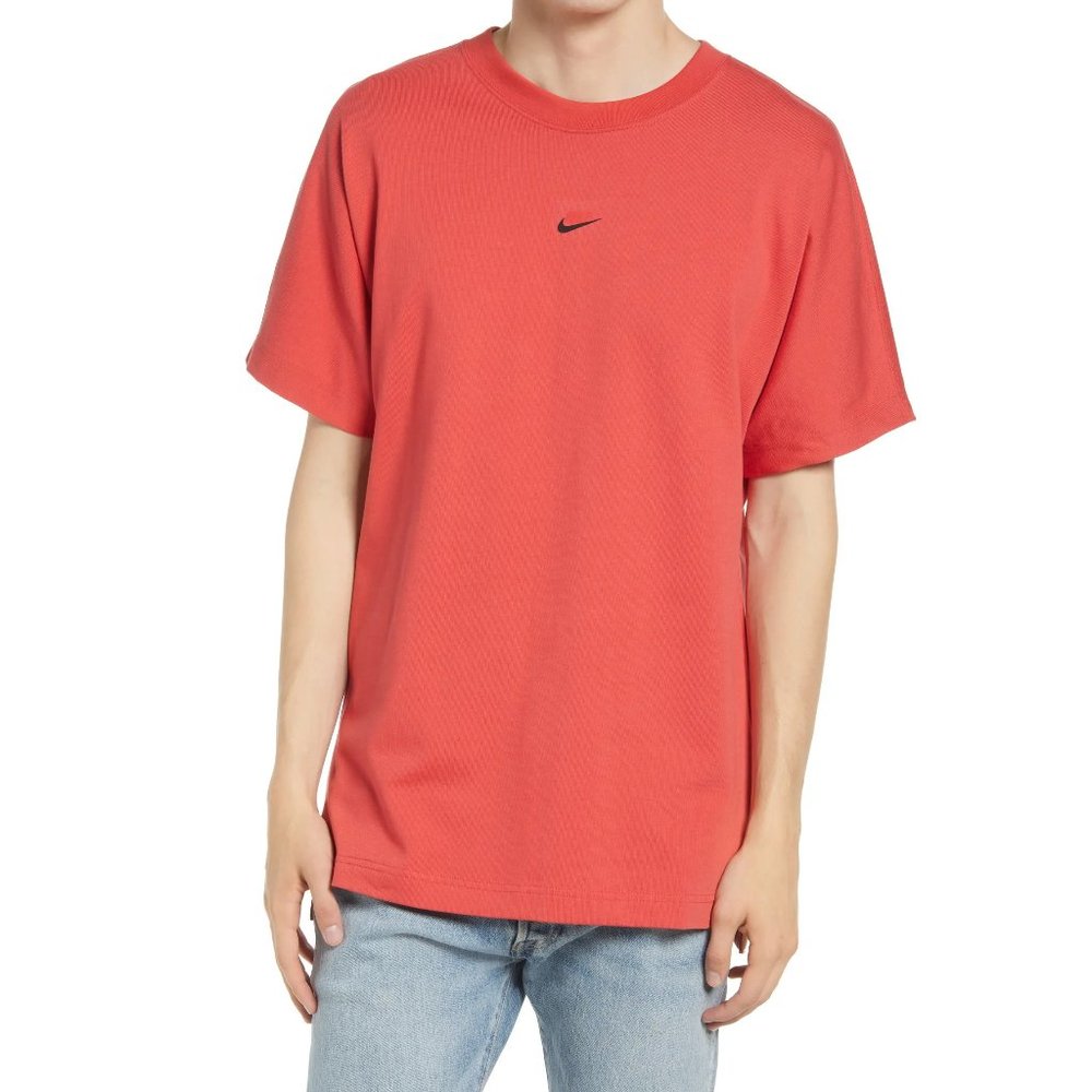 NWT Nike Sportswear Style Essentials T-Shirt, XXL Sporty/Outdoor/Travel/Vacation
